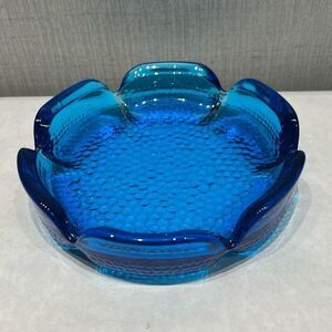 Vtg Anchor Hocking Blue Lotus Pebble Art Glass Ashtray Flower MCM Bowl Trinket D